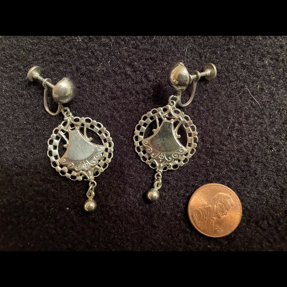 Authentic vintage Art-Deco screw back earrings! - Picture 3 of 4